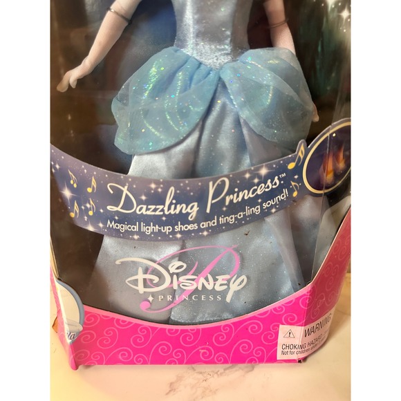 Disney Princess Dazzling Cinderella Doll Magical Light Up Shoes 50572 Mattel - Picture 5 of 11